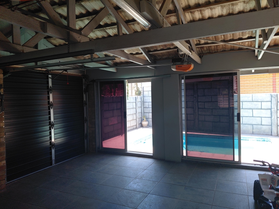 4 Bedroom Property for Sale in Retief Eastern Cape